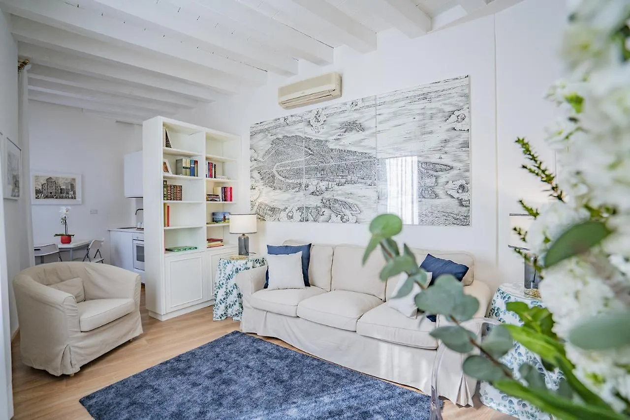 Ca' Dei Musicanti 1 Charming Apt In Cannaregio Venedig